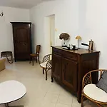 Chez Arlette