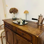 Chez Arlette